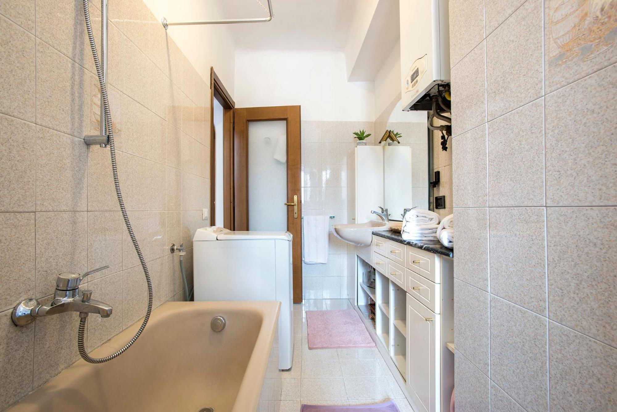 Paramount Pensión 5*